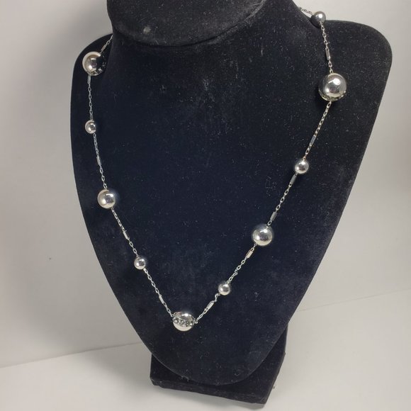 NWT Coldwater Creek 48 Inches Silver tone Vega beads with Crystal Necklace - Picture 8 of 10